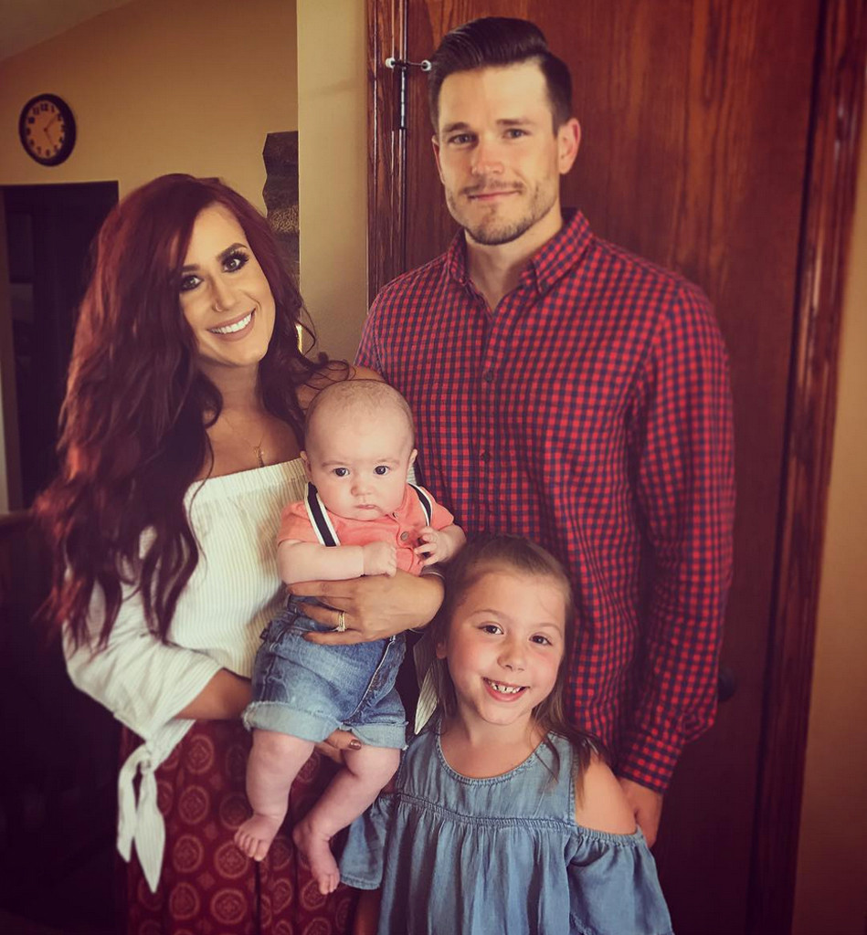 Teen Mom S Chelsea Houska Celebrates Second Wedding Ceremony E Online Uk